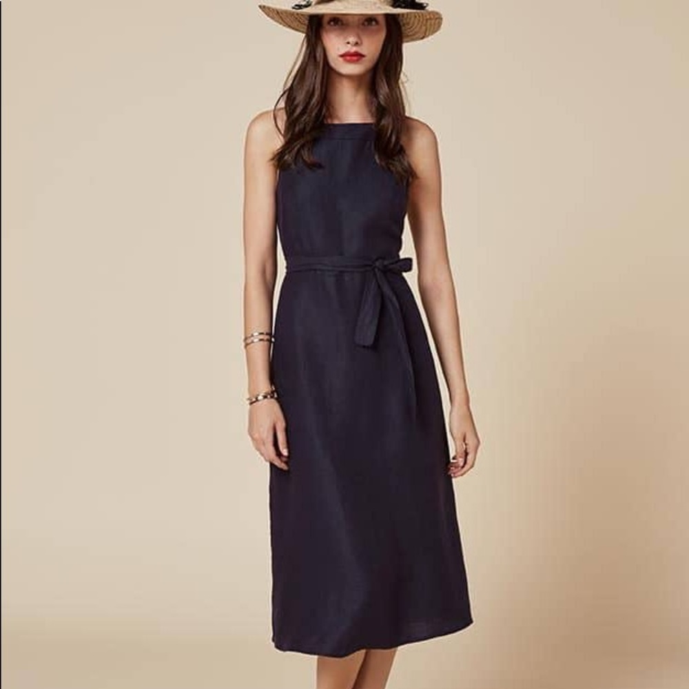 Reformation Essie Dress – Navy NWOT size small. Linen apron sundress. Rar…